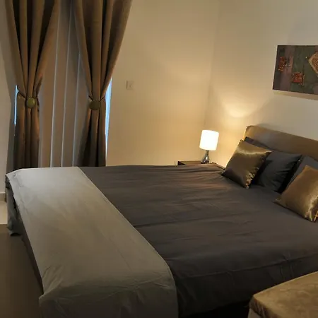 Luxury Marble Arch Saint Julian's