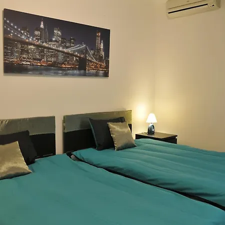 Luxury Marble Arch Apartment